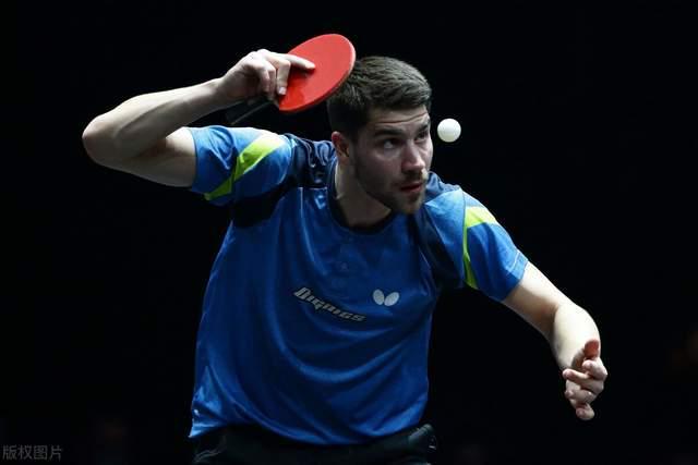 于推动冰球 于推动冰球